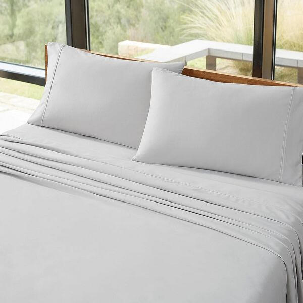 UGG Cooling Sheets UGG Cooling Sheets — lightweight, moisture-wicking sheets designed for restless sleepers, silky soft feel, and quick-drying comfort all night long.